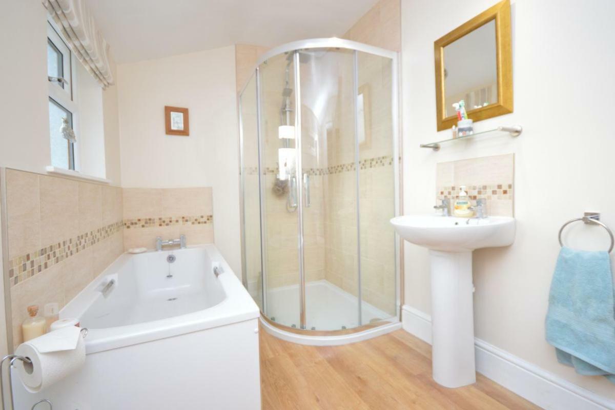 Deerness, 4Star Gold Award 2024, Whitby Vila Exterior foto