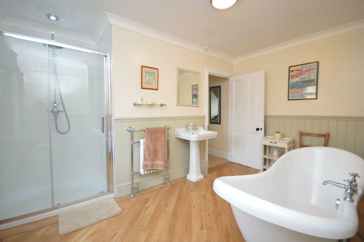 Deerness, 4Star Gold Award 2024, Whitby Vila Exterior foto